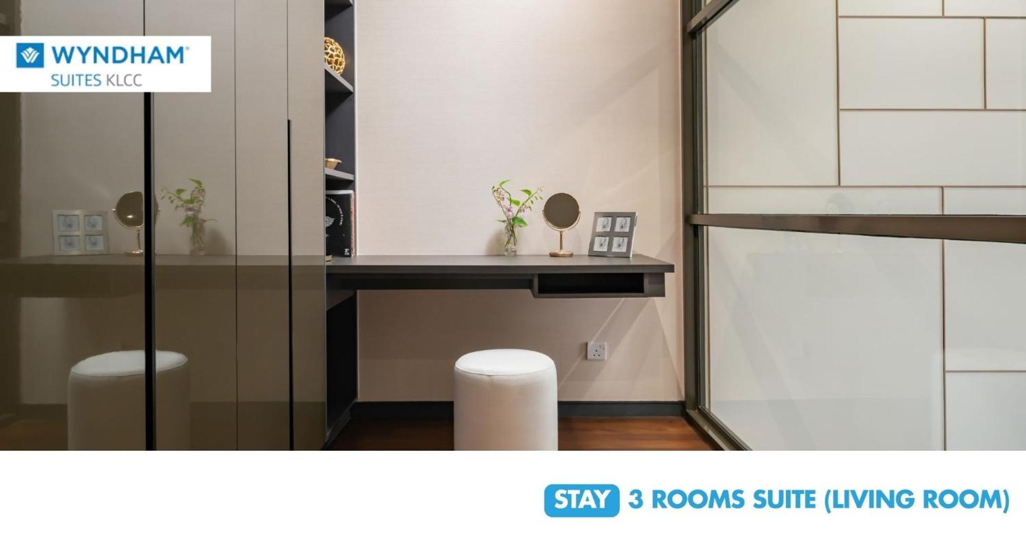 Wyndham Suites Klcc クアラルンプール エクステリア 写真 3-room suite living room